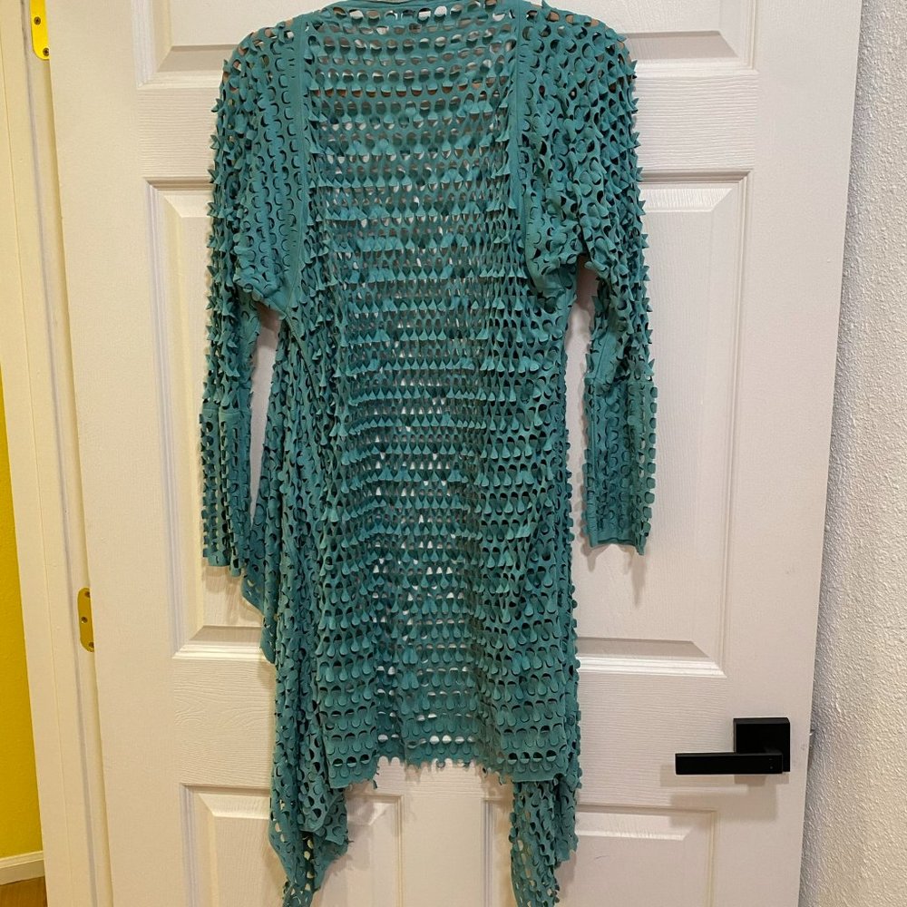 Unique Cardigan Design - Picture 2 of 4